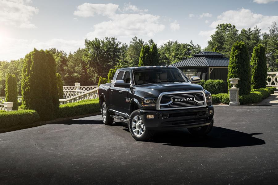  Dodge Ram 2500 Limited Tungsten Edition Mega Cab 2017 года  (фото 17 из 19)